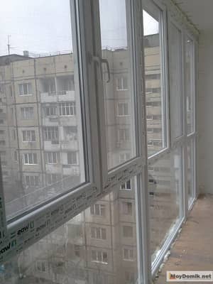 Французьке скління балкона ремонт.