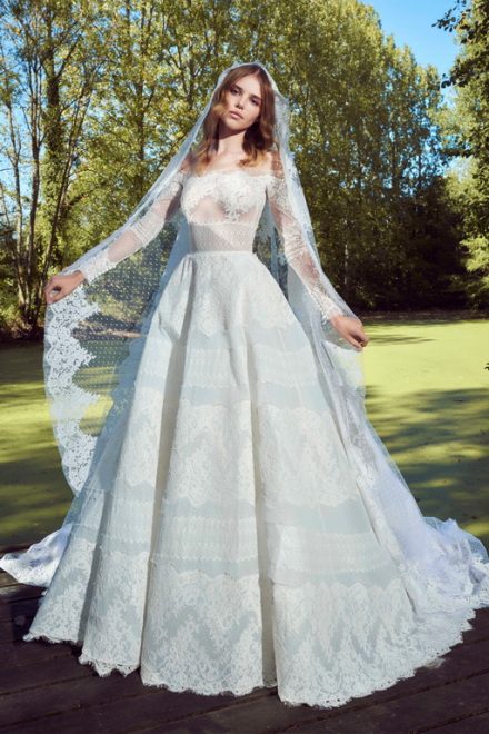 Білі лотоси: весільна колекція Zuhair Murad Bridal осінь зима 2019 2020 belye lotosy: svadebnaya kollekciya zuhair murad bridal osen zima 2019 202013 Білі лотоси: весільна колекція Zuhair Murad Bridal осінь зима 2019 2020