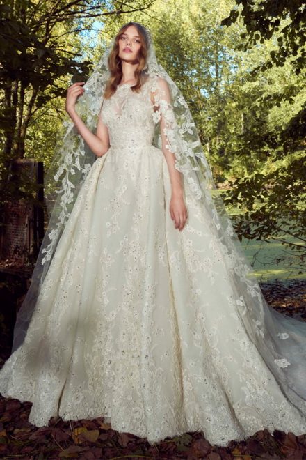 Білі лотоси: весільна колекція Zuhair Murad Bridal осінь зима 2019 2020 belye lotosy: svadebnaya kollekciya zuhair murad bridal osen zima 2019 202017 Білі лотоси: весільна колекція Zuhair Murad Bridal осінь зима 2019 2020
