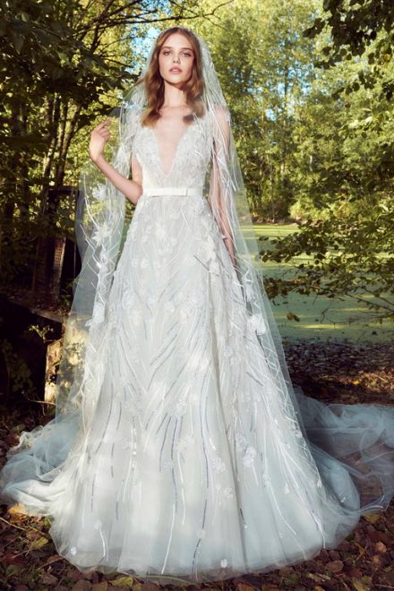 Білі лотоси: весільна колекція Zuhair Murad Bridal осінь зима 2019 2020 belye lotosy: svadebnaya kollekciya zuhair murad bridal osen zima 2019 20202 Білі лотоси: весільна колекція Zuhair Murad Bridal осінь зима 2019 2020