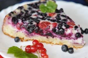 f56bcc33d9c50779e613f23b71ec2a99 Пиріг із замороженими ягодами: покрокові рецепти з фото