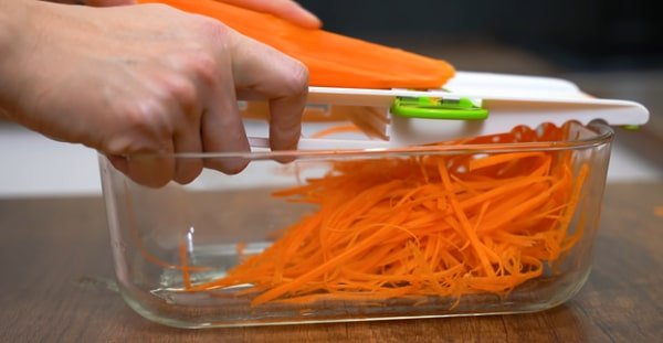 067eaceb2bde66e196e08bf5c8acc4ff Морква по корейськи в домашніх умовах   як приготувати корейську моркву швидко і смачно