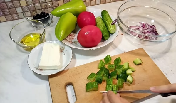 271164b2f12428dec6f08bba486213cf Грецький салат   12 простих класичних рецептів в домашніх умовах