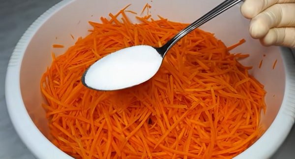 276b4720a944967fbddc38c7f2a3dc2b Морква по корейськи в домашніх умовах   як приготувати корейську моркву швидко і смачно