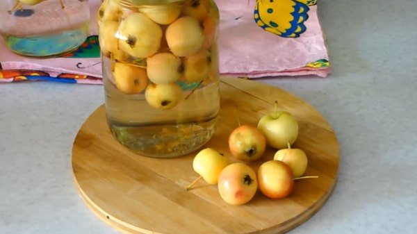 36681f123d9e422c0f1c7ecb17e67908 Компот з яблук на зиму на 3 літрову банку   15 простих рецептів яблучного компоту