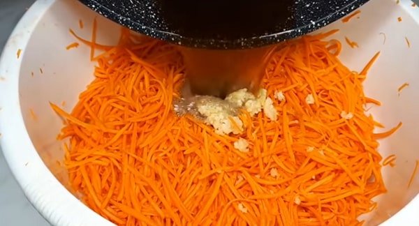 556ffaa7a9b56f04c1c81212ff803ff6 Морква по корейськи в домашніх умовах   як приготувати корейську моркву швидко і смачно