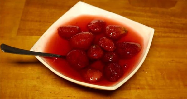 6a428faded94f811e0cea26ec8e58886 Густе варення з полуниці на зиму з цілими ягодами   14 рецептів