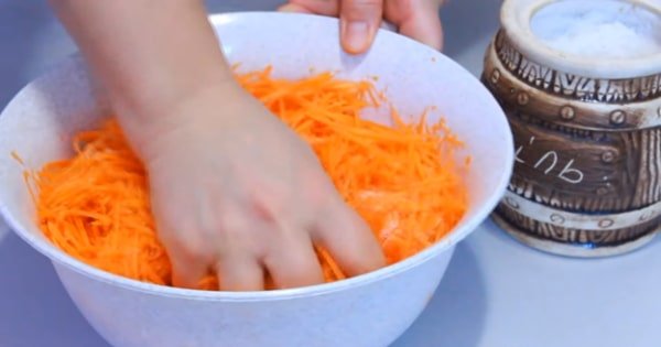 792fe9c6f98c479dd351b76adeaecfe4 Морква по корейськи в домашніх умовах   як приготувати корейську моркву швидко і смачно
