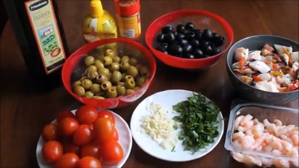 9ef2bd5de178fe8aeecb320bdbda5bbb Грецький салат   12 простих класичних рецептів в домашніх умовах