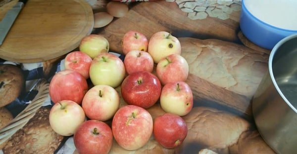 cd79912702447c1d7cc5991f4c219ab7 Прозоре варення з яблук на зиму часточками   18 простих і швидких рецептів яблучного варення в домашніх умовах