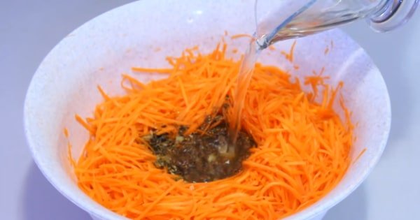 e792d89238a51071c3d1e22f3eb76aad Морква по корейськи в домашніх умовах   як приготувати корейську моркву швидко і смачно