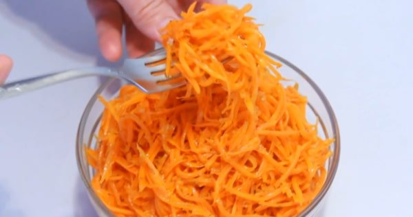 ef5ae16e5c176d06293ae2294342d2a8 Морква по корейськи в домашніх умовах   як приготувати корейську моркву швидко і смачно