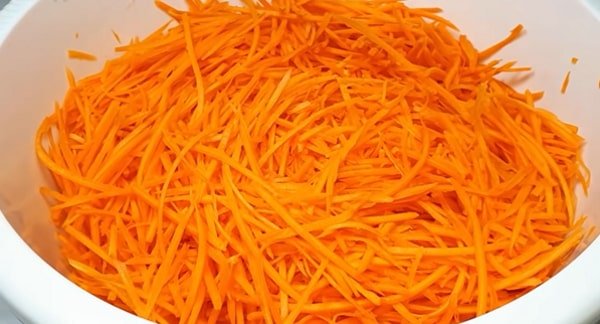 fb51d44e384e151b0116c956e583ecb8 Морква по корейськи в домашніх умовах   як приготувати корейську моркву швидко і смачно