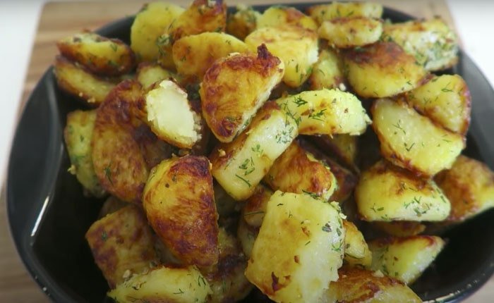 kartofel v duhovke samye vkusnye recepty f156aea Картопля в духовці: найсмачніші рецепти