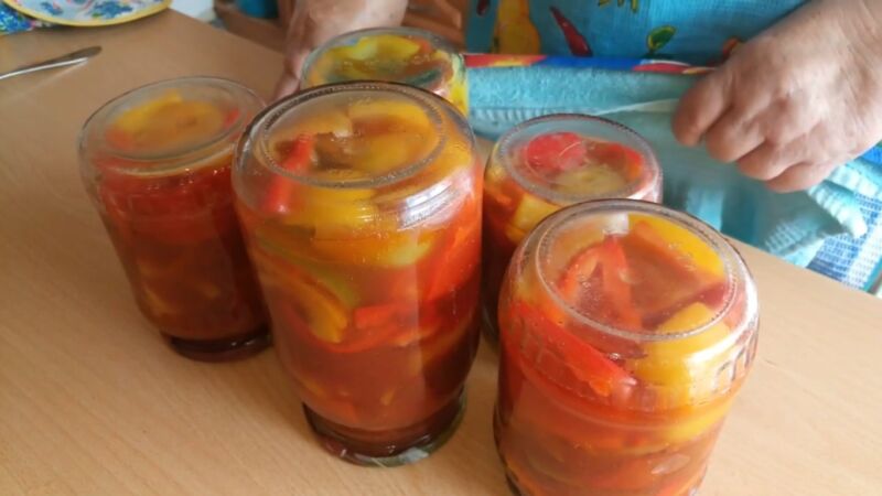 lecho iz bolgarskogo perca s pomidorami lukom i morkovju na zimu 37aa3c2 Лечо з болгарського перцю з помідорами, цибулею і морквою на зиму
