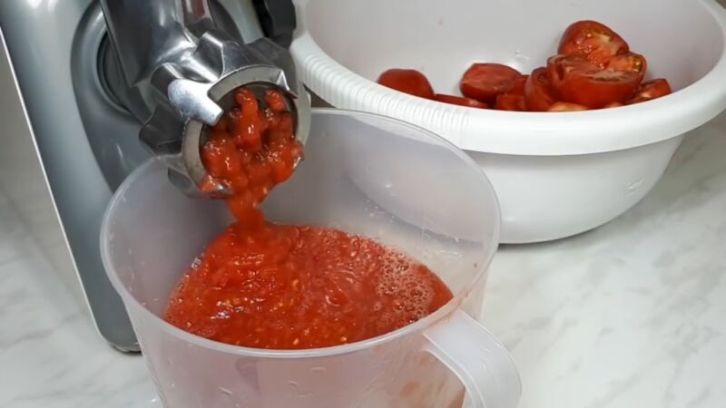 lecho iz bolgarskogo perca s pomidorami lukom i morkovju na zimu 5c5386d Лечо з болгарського перцю з помідорами, цибулею і морквою на зиму