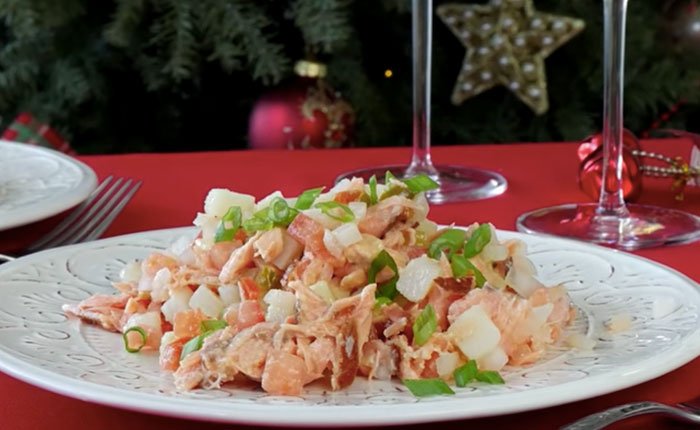 salat s krasnoj ryboj na prazdnichnyj stol c6b3c61 Салат з червоною рибою на святковий стіл