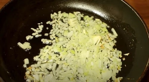 1f077a9204d8d7e487135d69512a53bb Курячі ніжки в листковому тісті в духовці   рецепт з картоплею та грибами