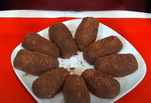 5d348f0c1851d5ca7a86fbac3ae1f727 Тістечко «Картопля» з печива зі згущеним молоком   рецепт з радянського дитинства