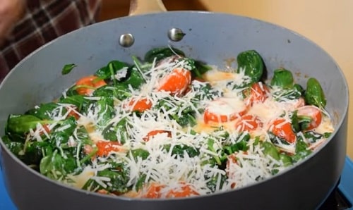 677edb5f542849b37b279b208521064f Сьомга в вершковому соусі на сковороді   кращий рецепт з помідорами і шпинатом