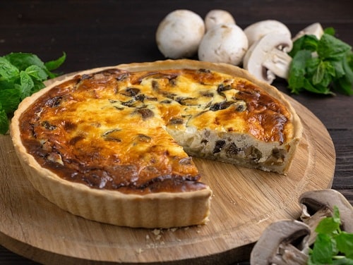 72ce94e6346e79db706dac8d0f2185fd Кіш Лорен з куркою і грибами   рецепт французького пирога з сиром
